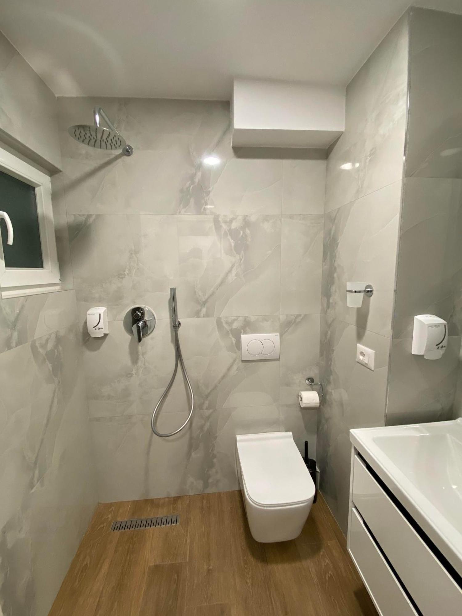Tirana Apartment Екстер'єр фото