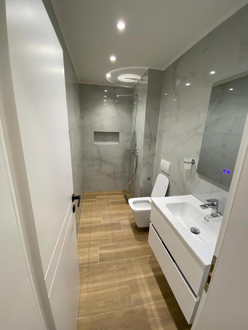 Tirana Apartment Екстер'єр фото